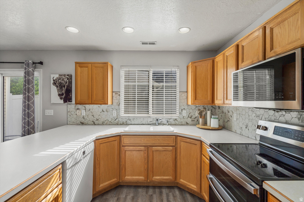1027 E SARA LN Ogden, UT 84404