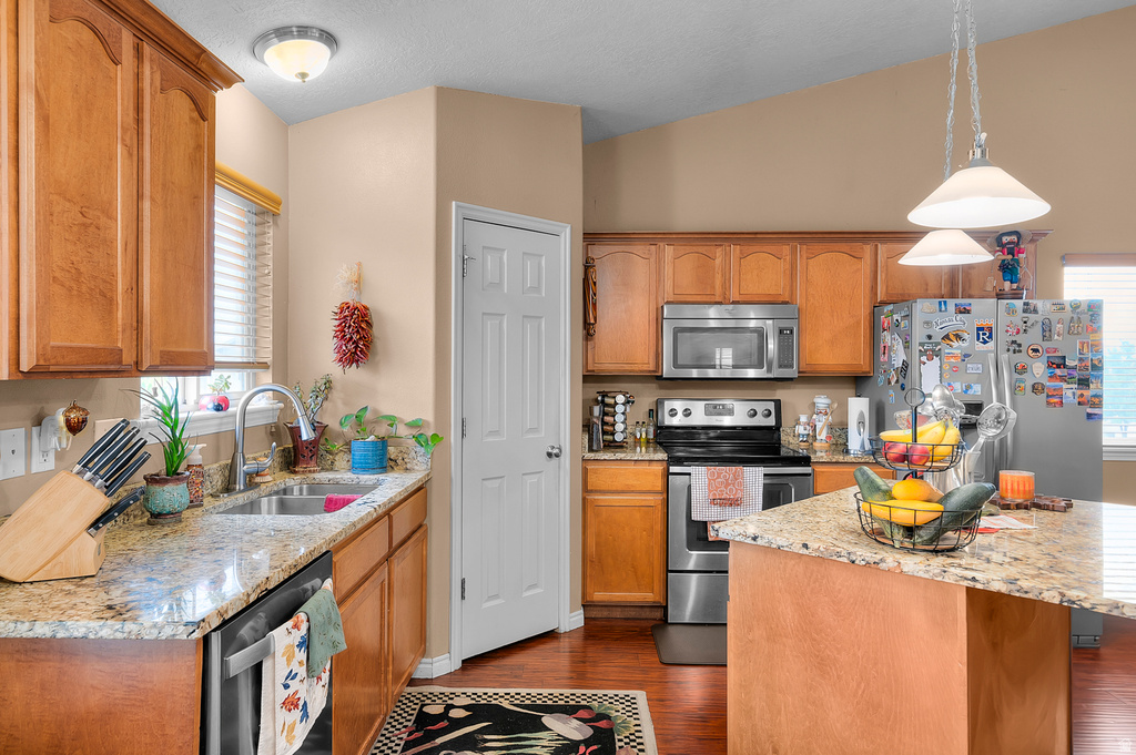 558 E HARVEST MOON DR Pleasant Grove, UT 84062