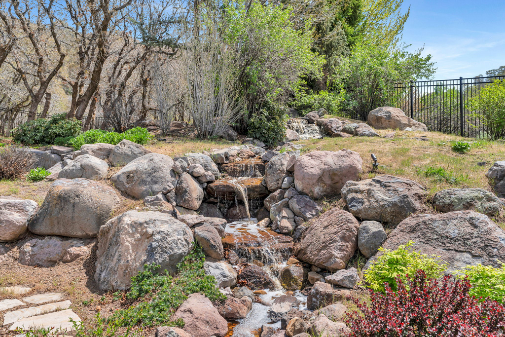 811 S HIGH RIDGE DR Alpine, UT 84004