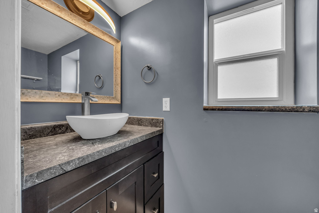 4933 S 3900 W Roy, UT 84067