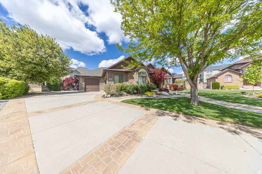 10476 S HEMISPHERE CT South Jordan, UT 84095