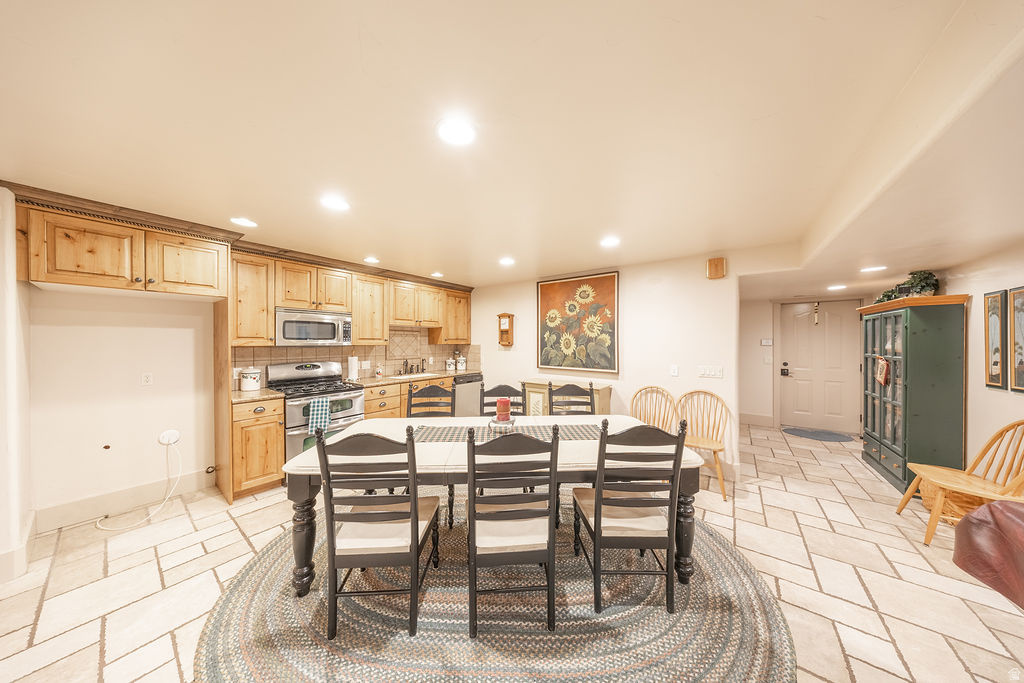 10476 S HEMISPHERE CT South Jordan, UT 84095