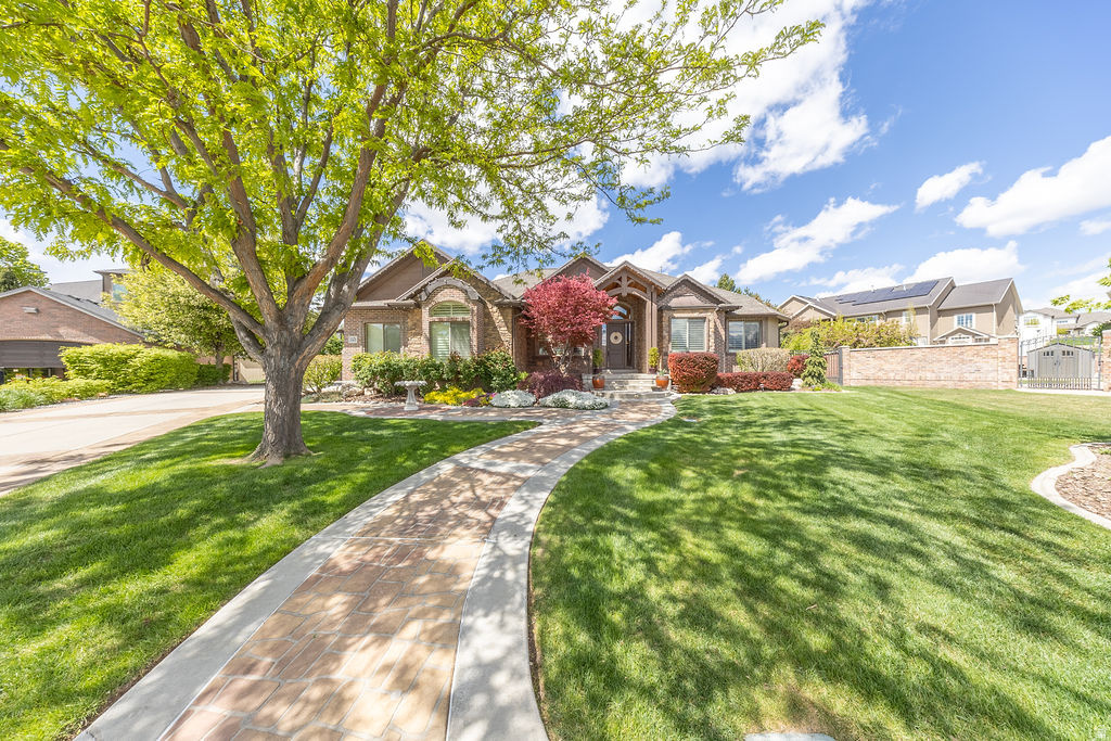 10476 S HEMISPHERE CT South Jordan, UT 84095