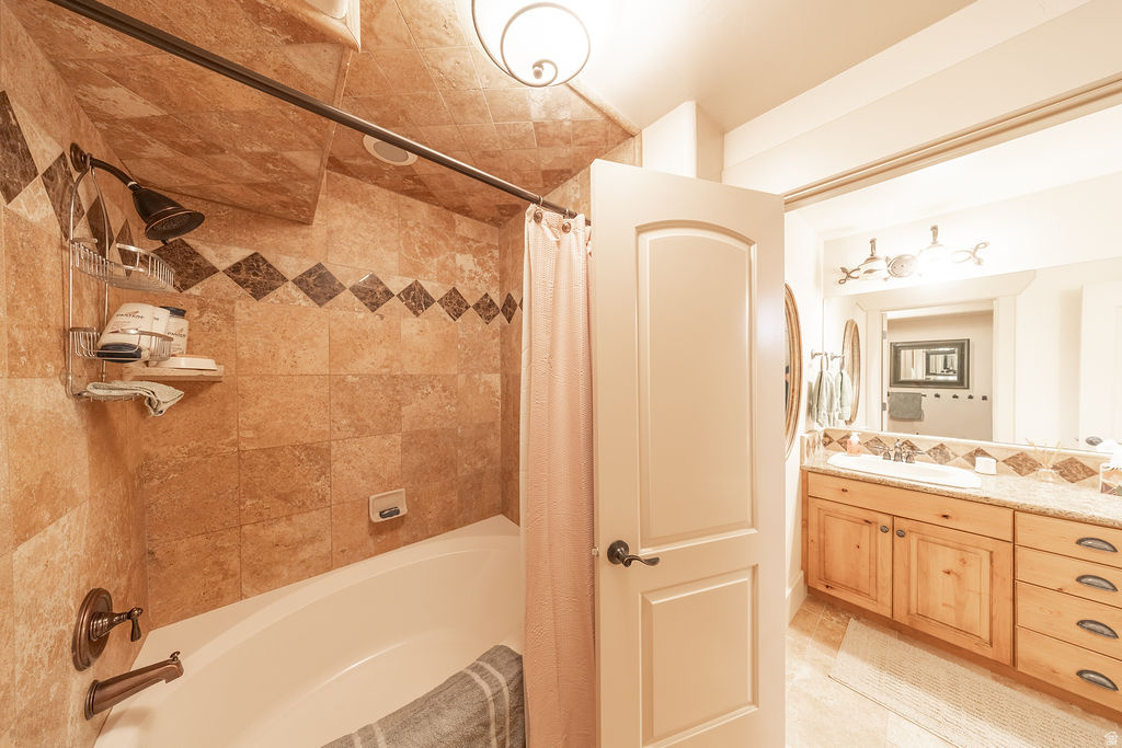 10476 S HEMISPHERE CT South Jordan, UT 84095