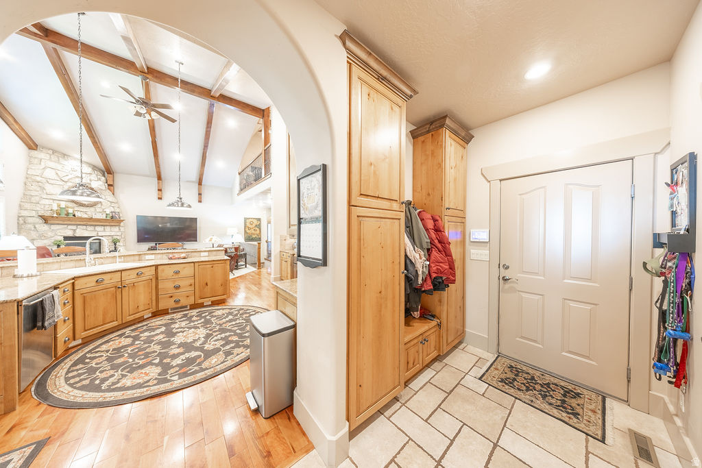 10476 S HEMISPHERE CT South Jordan, UT 84095