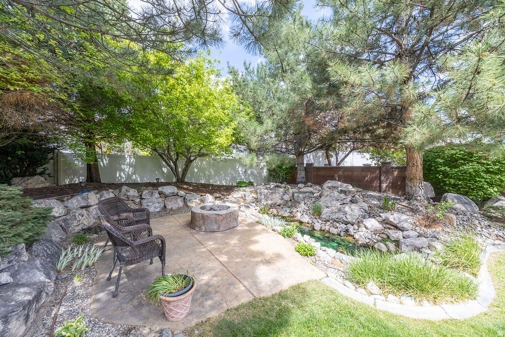 10476 S HEMISPHERE CT South Jordan, UT 84095