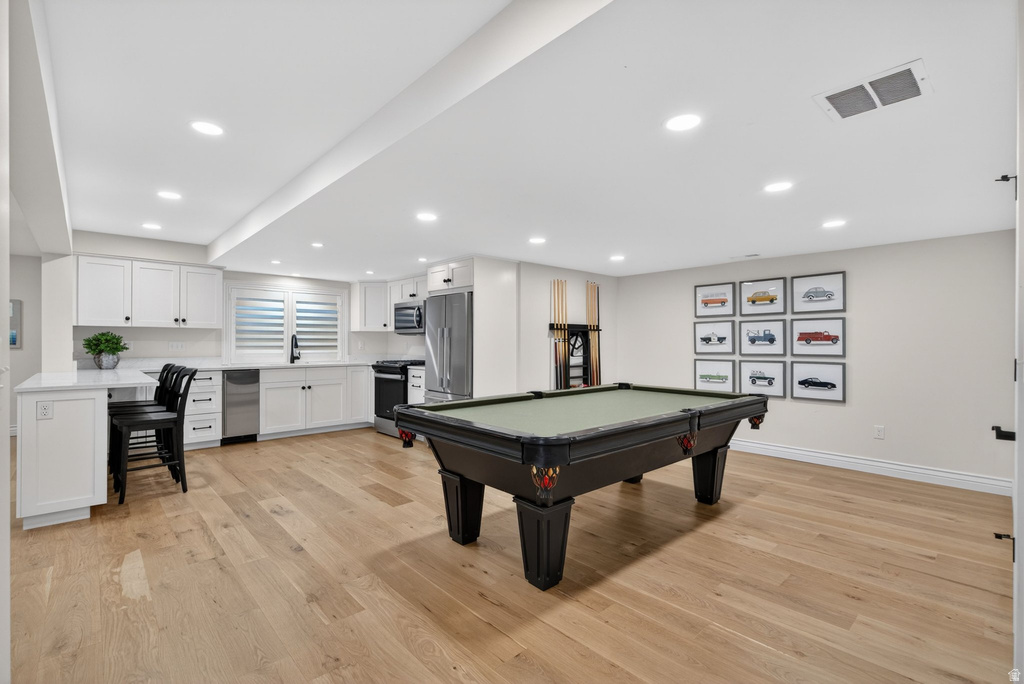 5873 S JORDAN CANAL RD Taylorsville, UT 84129