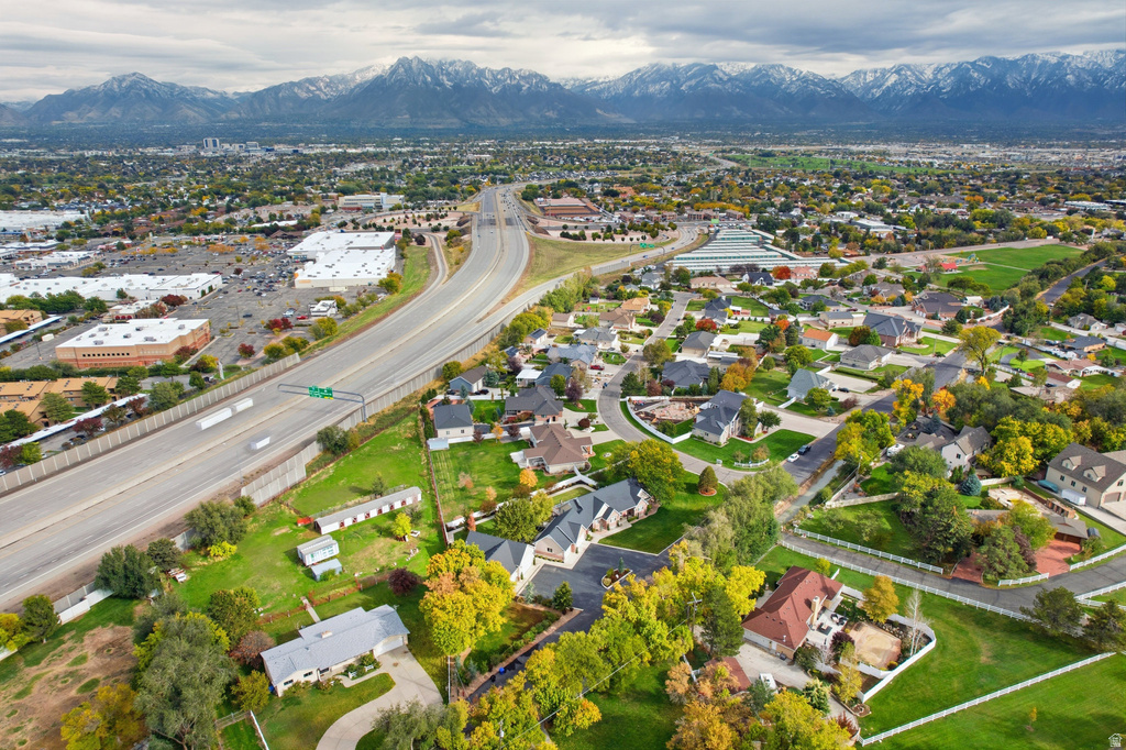 5873 S JORDAN CANAL RD Taylorsville, UT 84129