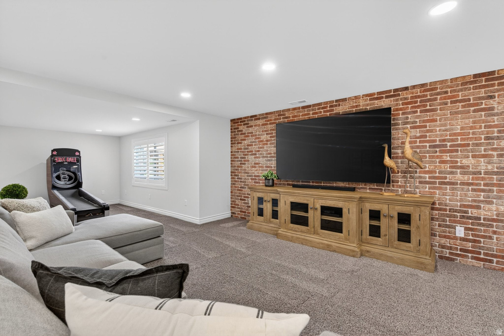 5873 S JORDAN CANAL RD Taylorsville, UT 84129