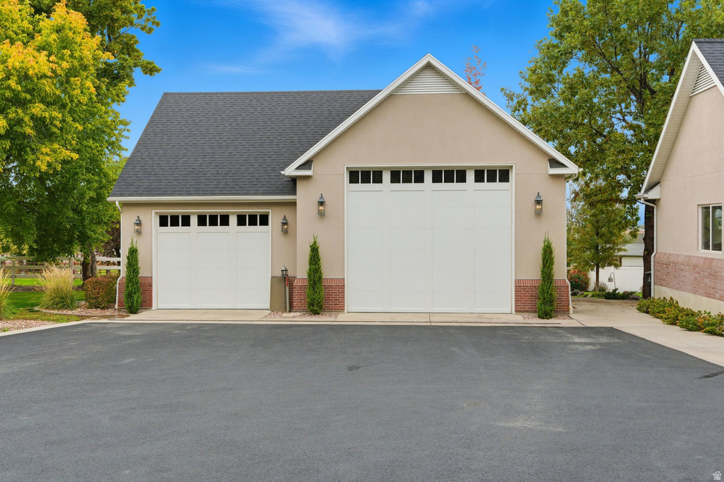 5873 S JORDAN CANAL RD Taylorsville, UT 84129