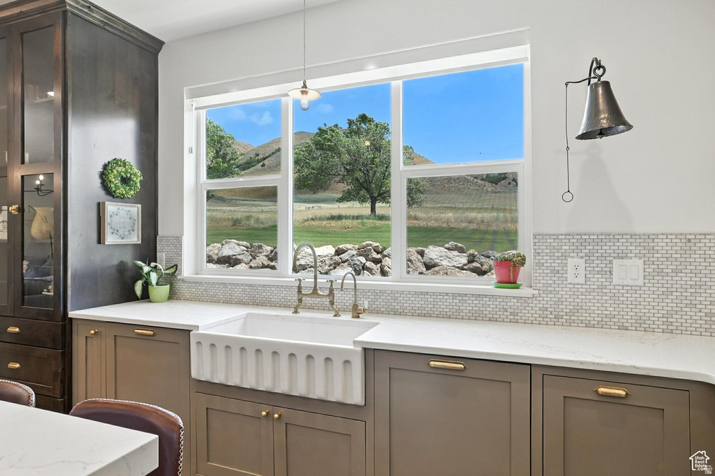 6605 N COUNTRY LN Malad City, ID 83252