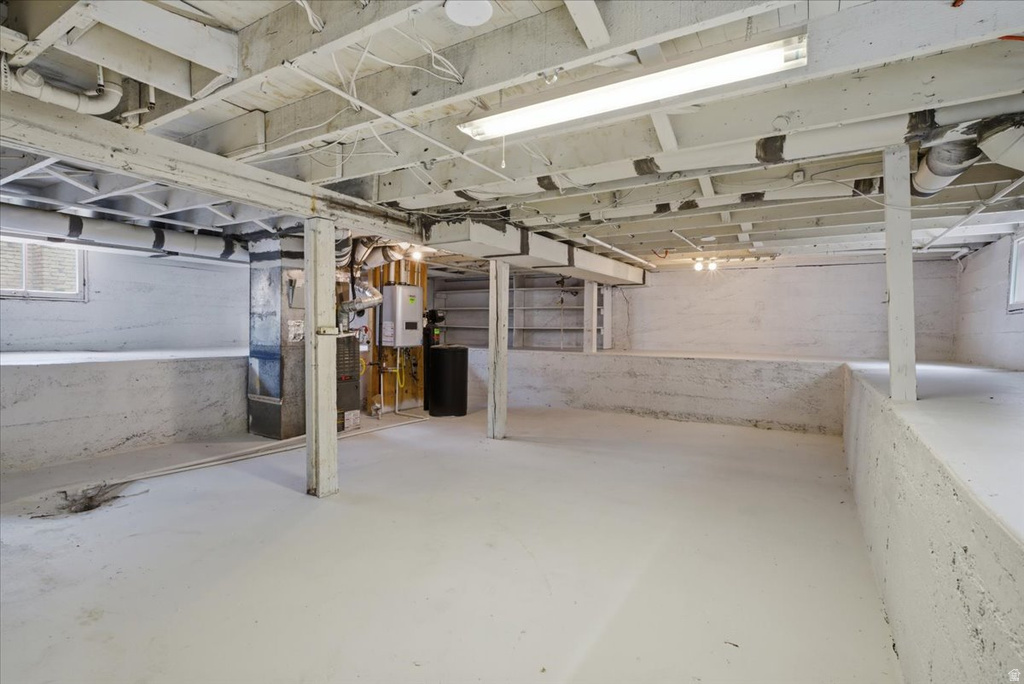 672 E BRYAN Salt Lake City, UT 84105