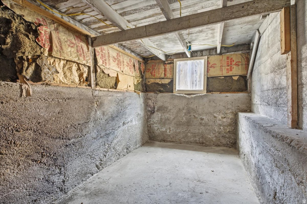 672 E BRYAN Salt Lake City, UT 84105