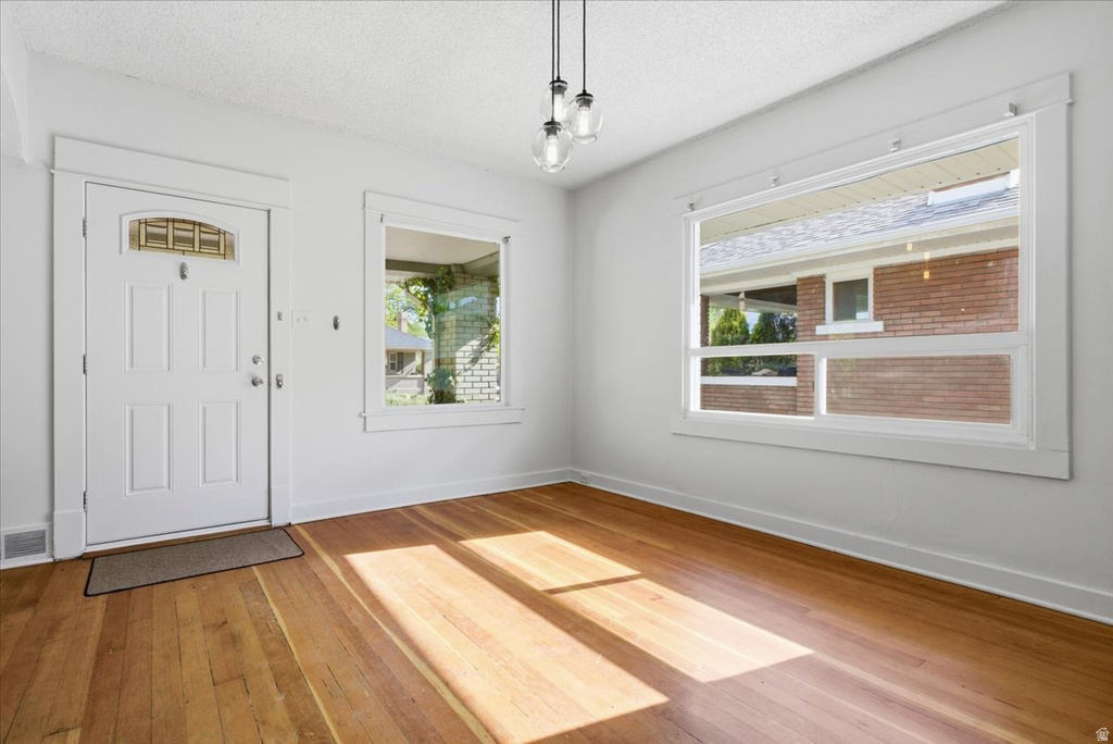 672 E BRYAN Salt Lake City, UT 84105