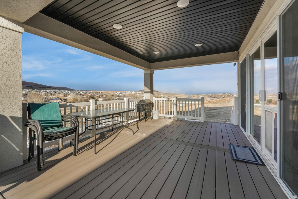 3065 E LAKE VISTA DR Eagle Mountain, UT 84005