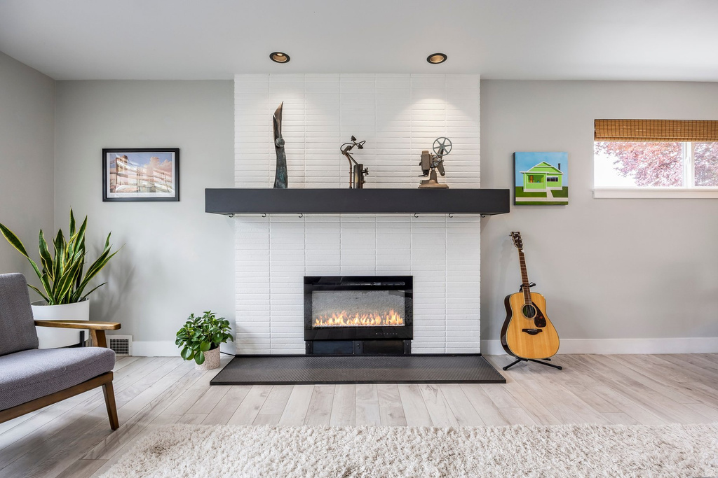 1971 E TERRA LINDA DR Holladay, UT 84124