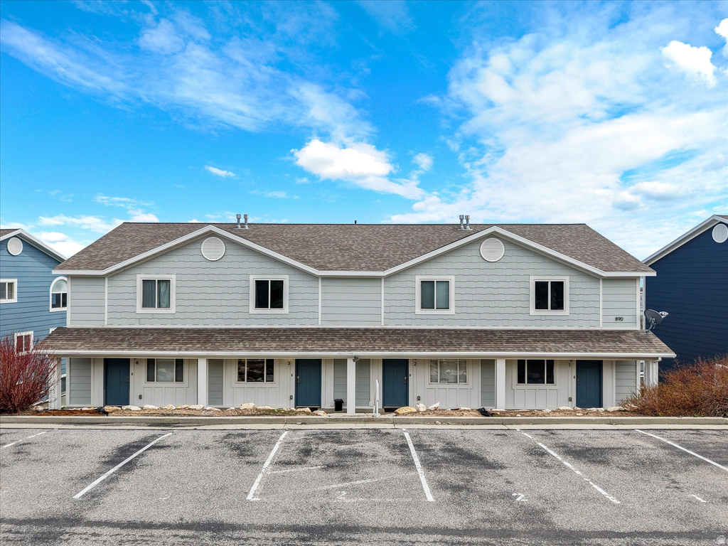 890 N NEWBERG PL #3 Garden City, UT 84028