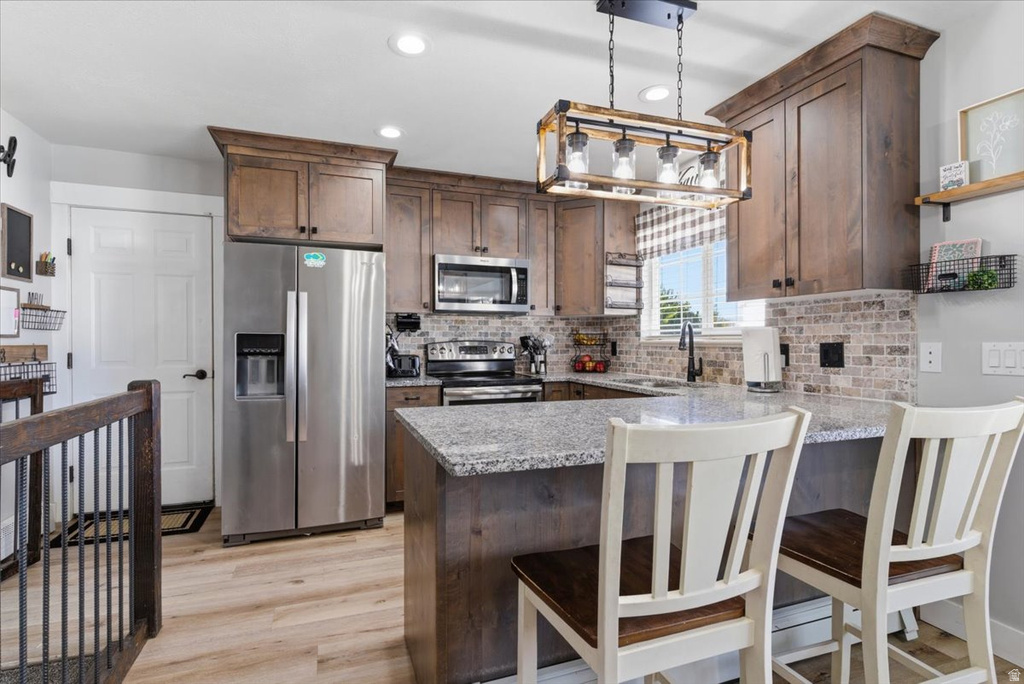 2185 S 2325 W Syracuse, UT 84075