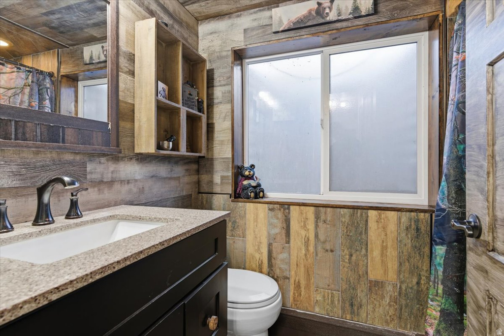 2185 S 2325 W Syracuse, UT 84075