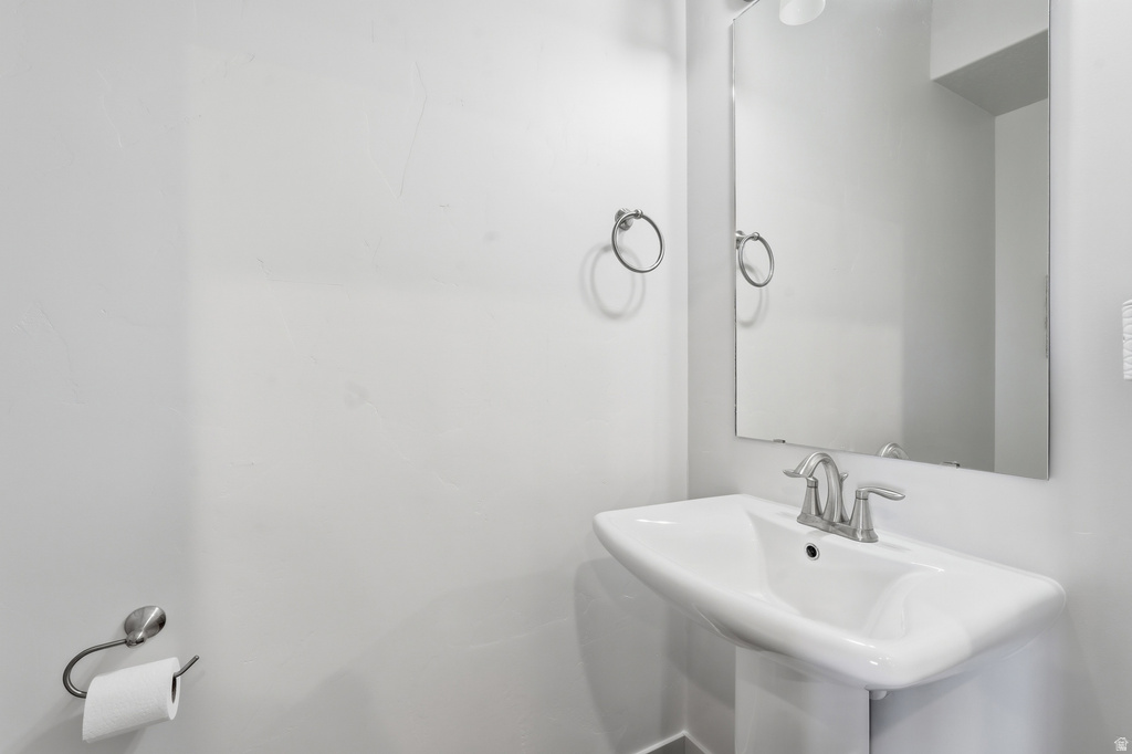 1555 E 320 S Hyrum, UT 84319