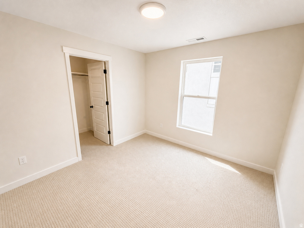 7027 W LAKE AVE South Jordan, UT 84009