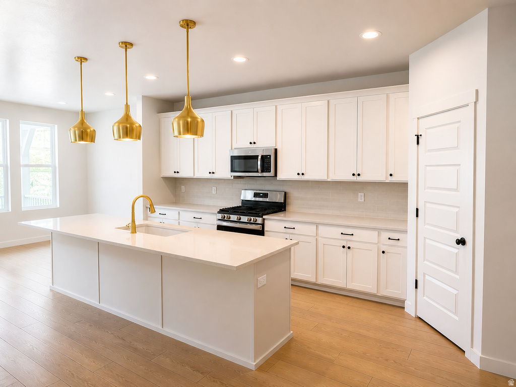 7027 W LAKE AVE South Jordan, UT 84009