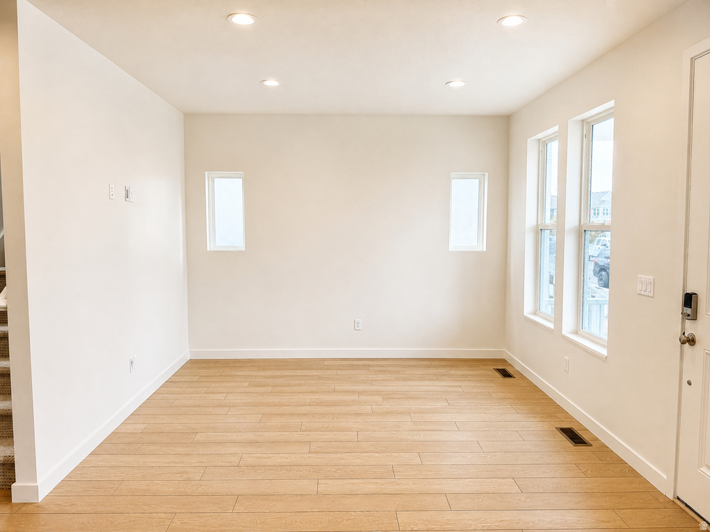 7027 W LAKE AVE South Jordan, UT 84009