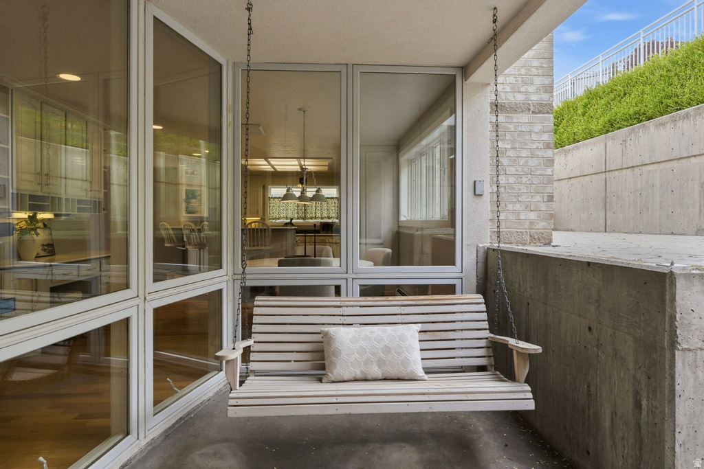 2457 S SCENIC DR Salt Lake City, UT 84109