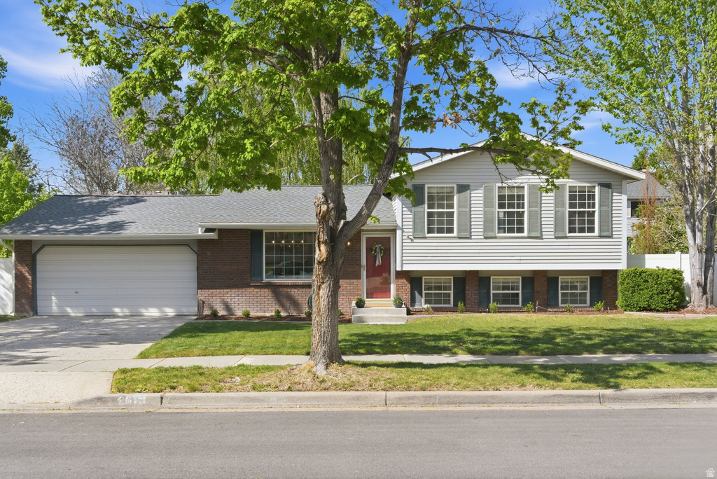 2073 E 10095 S Sandy, UT 84092