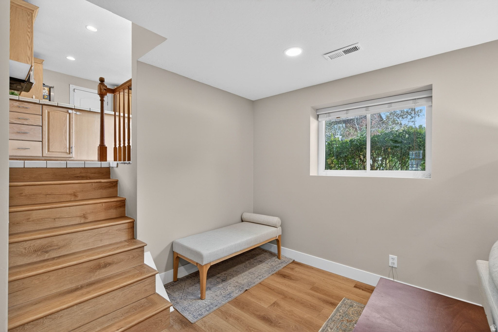 2073 E 10095 S Sandy, UT 84092