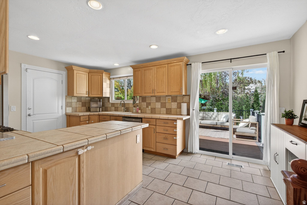 2073 E 10095 S Sandy, UT 84092