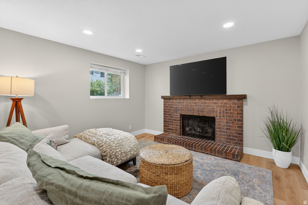 2073 E 10095 S Sandy, UT 84092