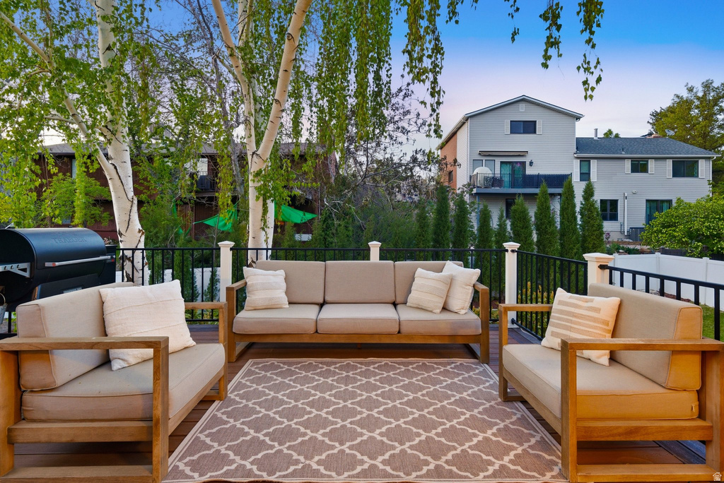 2073 E 10095 S Sandy, UT 84092