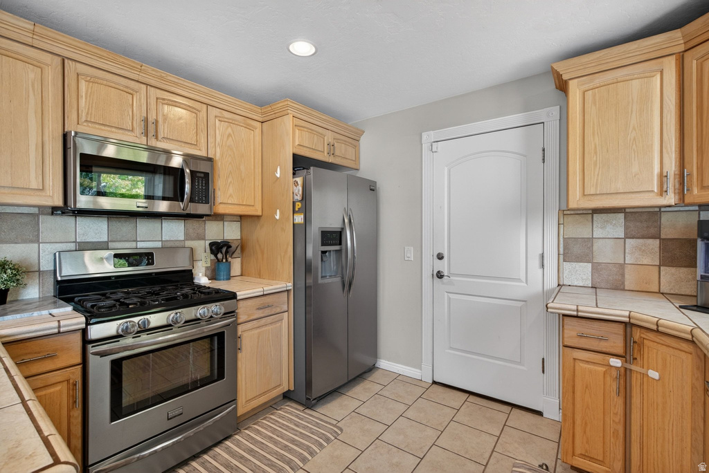 2073 E 10095 S Sandy, UT 84092