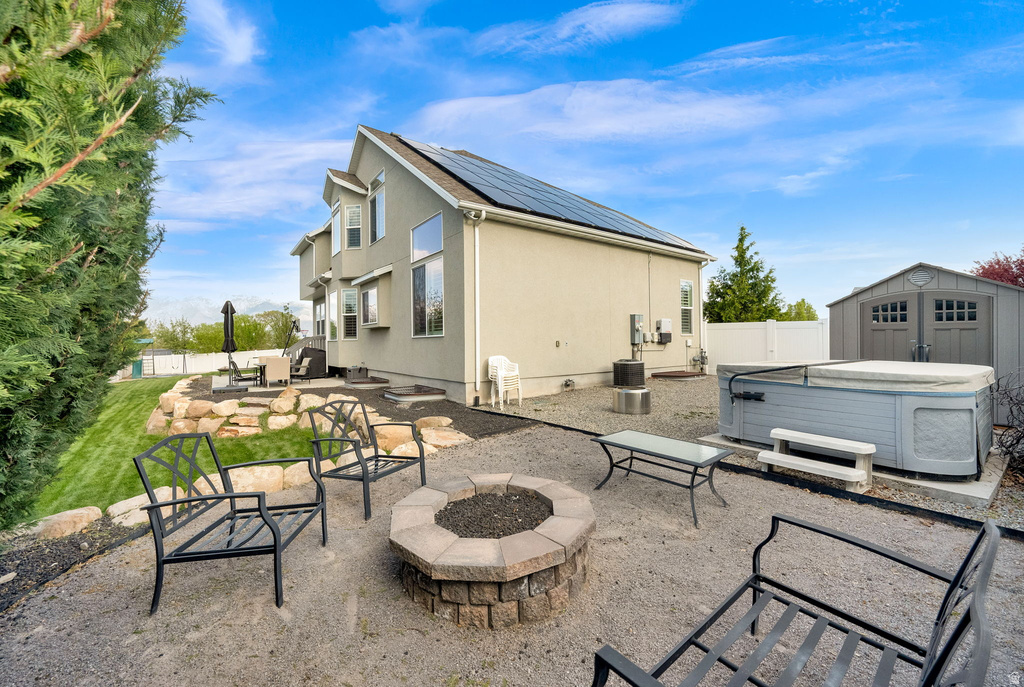 2842 W ROLLING CREEK WAY South Jordan, UT 84095