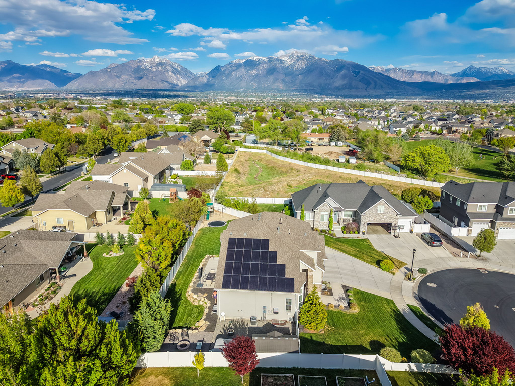 2842 W ROLLING CREEK WAY South Jordan, UT 84095