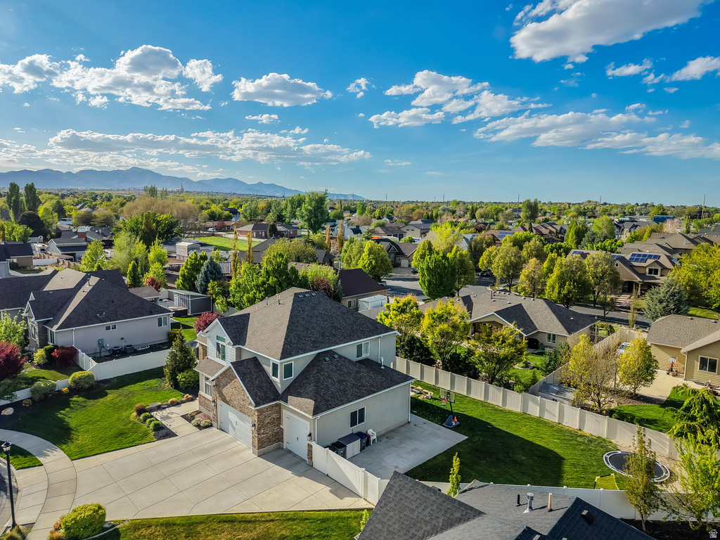 2842 W ROLLING CREEK WAY South Jordan, UT 84095