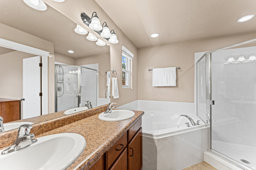 1257 W 2850 S Syracuse, UT 84075