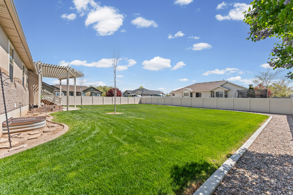 1257 W 2850 S Syracuse, UT 84075