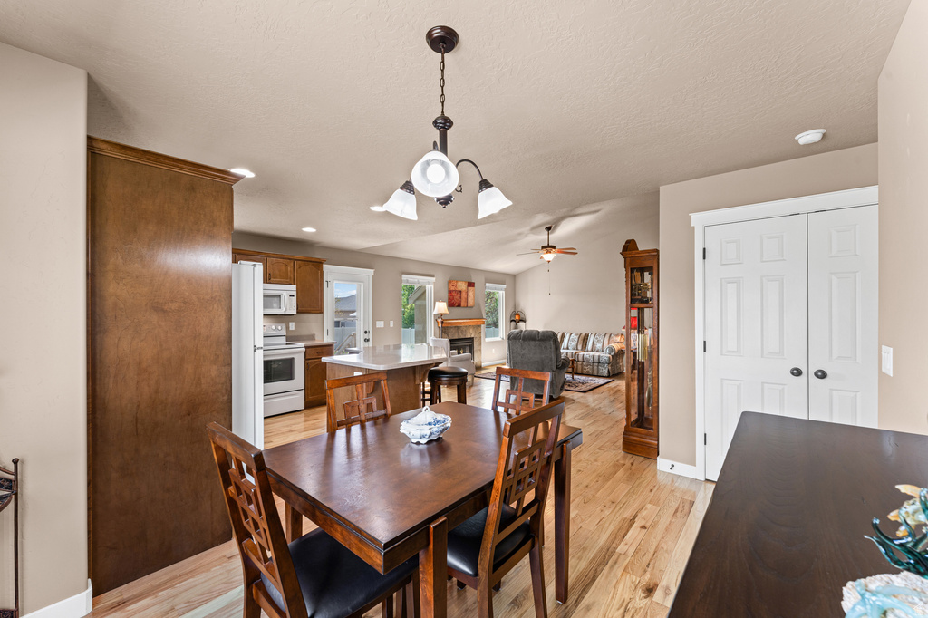 1257 W 2850 S Syracuse, UT 84075