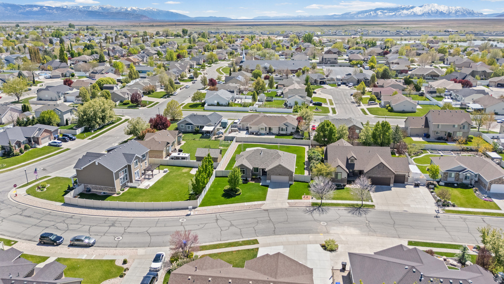 1257 W 2850 S Syracuse, UT 84075