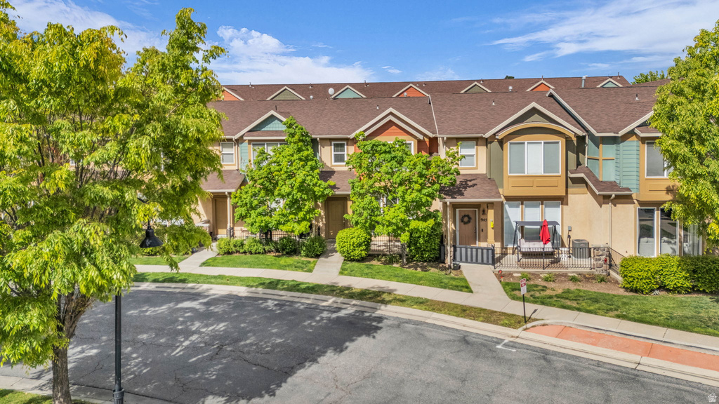 943 FARMINGTON XING Farmington, UT 84025