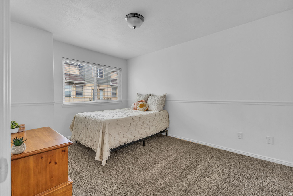 943 FARMINGTON XING Farmington, UT 84025