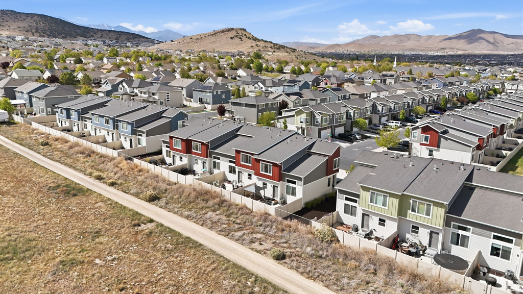 4258 E COTTON DR Eagle Mountain, UT 84005