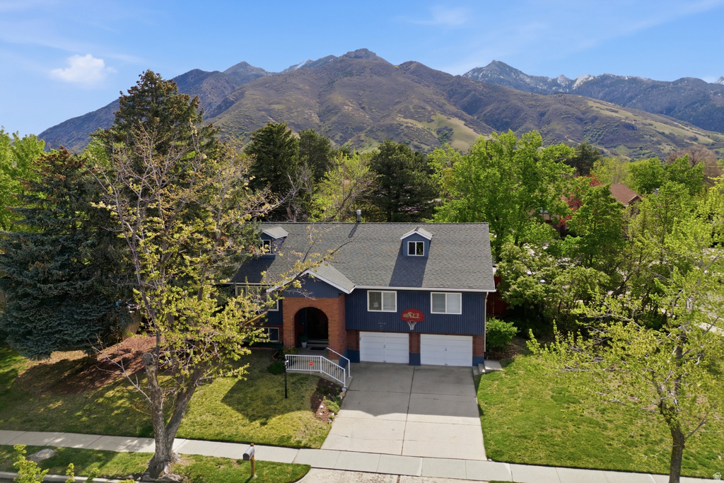 7713 S BRIGHTON WAY Cottonwood Heights, UT 84121