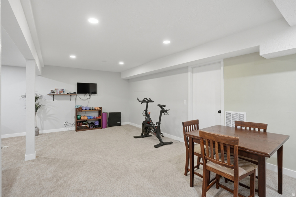 6324 S FIESTA WAY Salt Lake City, UT 84121