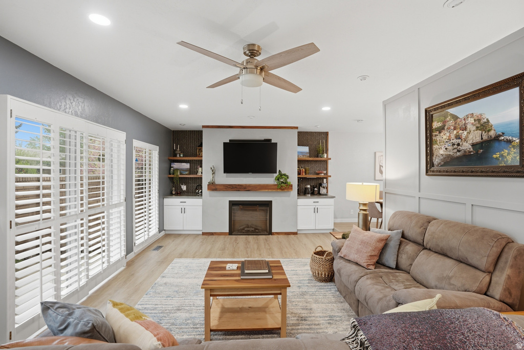 6324 S FIESTA WAY Salt Lake City, UT 84121