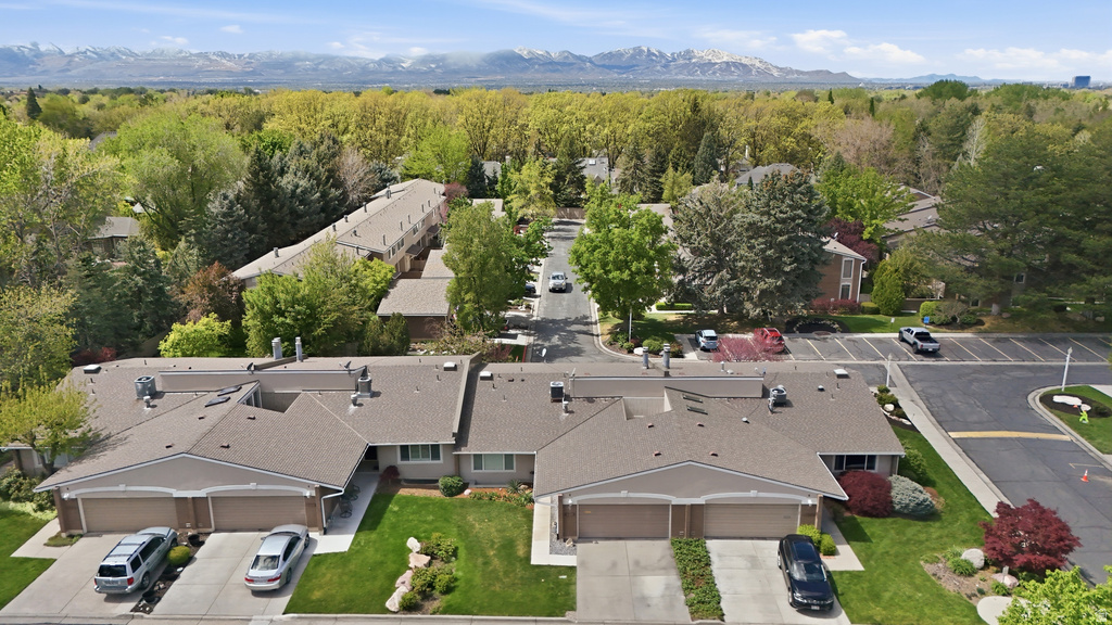 6324 S FIESTA WAY Salt Lake City, UT 84121