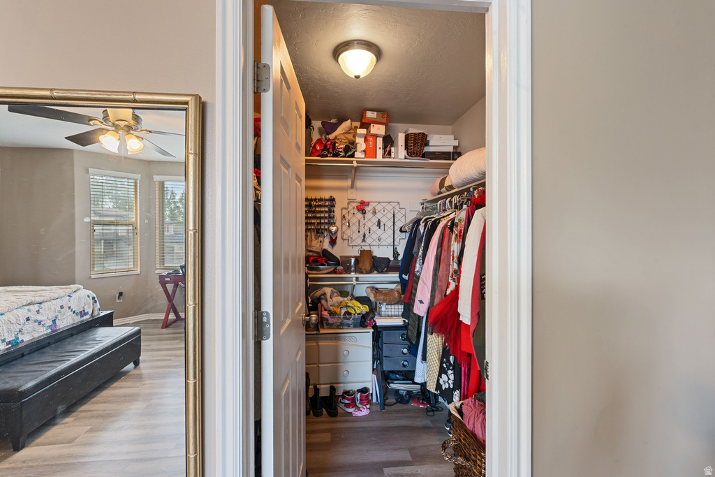 595 N BANBURY CIR North Salt Lake, UT 84054