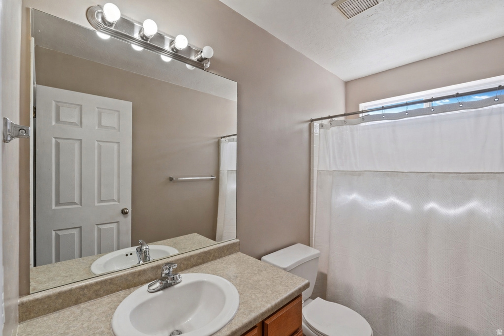 595 N BANBURY CIR North Salt Lake, UT 84054